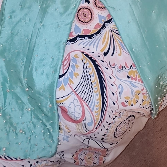 Super stylish salwar kameez - Picture 3 of 4